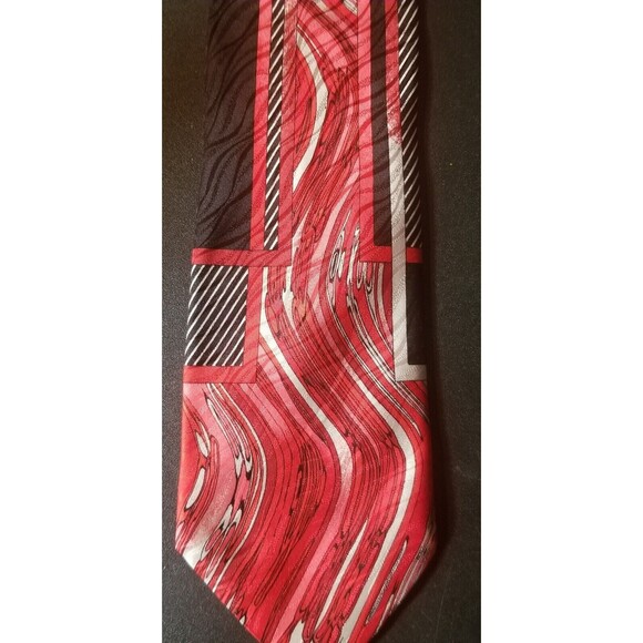 ANTONIO RICCI Men's 100% Silk Necktie ITALY Designer Geometric Red EUC - Picture 1 of 10